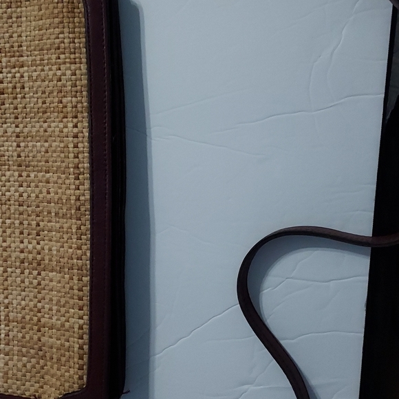 Vintage Etienne Aigner Weave Cloth and Leather Trim Shoulder Purse 7.5inHx11inW. - Picture 5 of 14